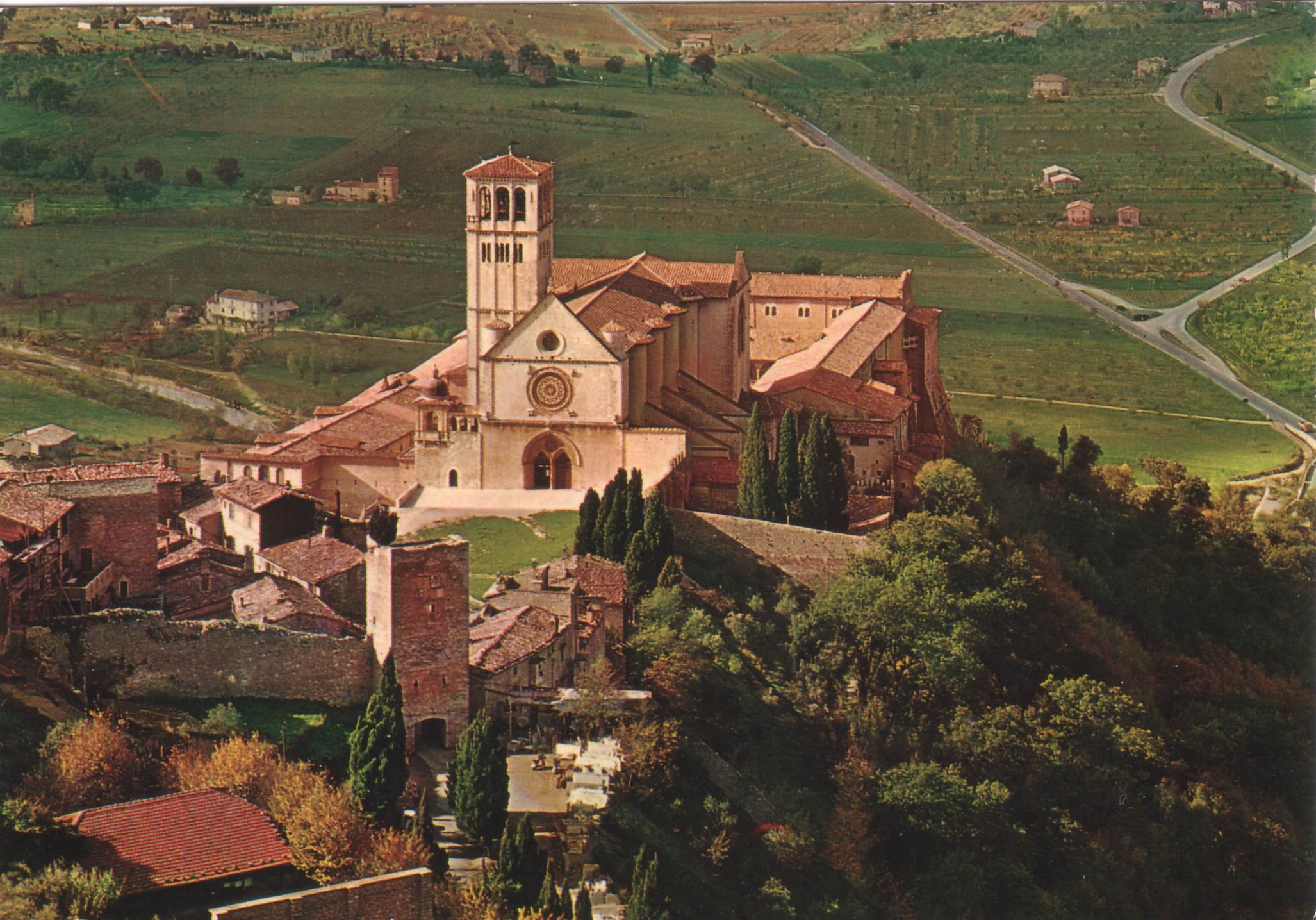 ../multimedia/img/immagini-di-paesaggi/Assisi.jpg